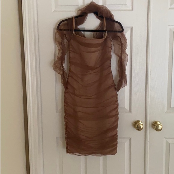 ... - Picture 1 of 3